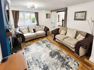 Lounge- click for photo gallery